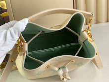 Luxury Monogram Shoulder Bag - Women's Elegant Designer Fashion - NM4976