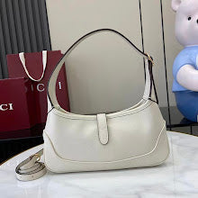 Luxury Signature Top Handle Bag - Elegant Women's Designer Handbag - NM3986