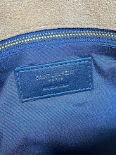 Luxury Iconic Crossbody Bag - Women's Elegant Designer Fashion - NM3607