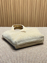 Premium Signature Crossbody - Chic Women's Luxury Designer Bag - NM3556