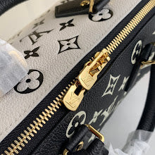 Premium Women's Shoulder Bag - Designer Luxury Fashion Accessory - NM4750
