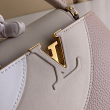 Premium Signature Shoulder Bag - Chic Women's Luxury Designer - NM4367