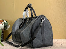Premium Leather Crossbody Bag - Elegant Women's Designer Handbag - NM5000