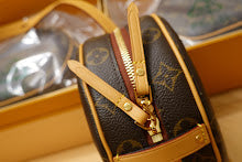 Designer Signature Tote - Premium Luxury Women's Fashion Bag - NM5054