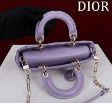 Chic Women's Designer Tote - Luxury Premium Handbag Style - NM7400