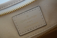 Chic Women's Satchel Handbag - Luxury Premium Designer Style - NM4680