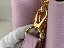 Designer Iconic Tote Handbag - Premium Luxury Women's Fashion - NM4375