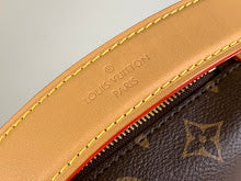 Premium Leather Crossbody Bag - Elegant Women's Designer Handbag - NM4466
