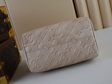 Premium Signature Shoulder Bag - Chic Women's Luxury Designer - NM4731