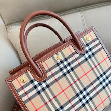 Luxury Structured Top Handle Bag - Premium Women's Designer Fashion - NM5584