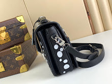 Designer Iconic Shoulder Bag - Luxury Women's Premium Fashion - NM4625