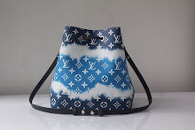 Luxury Monogram Top Handle Bag - Women's Elegant Designer Fashion - NM5058