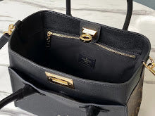 Designer Iconic Tote Handbag - Premium Luxury Women's Fashion - NM5389