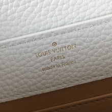 Designer Iconic Tote Handbag - Premium Luxury Women's Fashion - NM5132