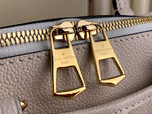 Premium Women's Shoulder Bag - Designer Luxury Fashion Accessory - NM4572