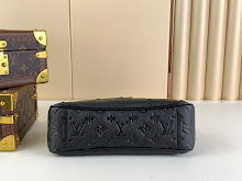 Luxury Iconic Crossbody Bag - Women's Elegant Designer Fashion - NM4573