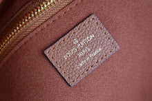 Designer Iconic Shoulder Bag - Luxury Women's Premium Fashion - NM4934