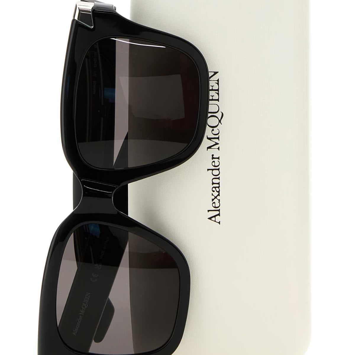 Alexander McQueen Sunglasses? Alexander Mcqueen Women Black Acetate Punk Rivet Sunglasses Premium Fashion Designer Sunglasses