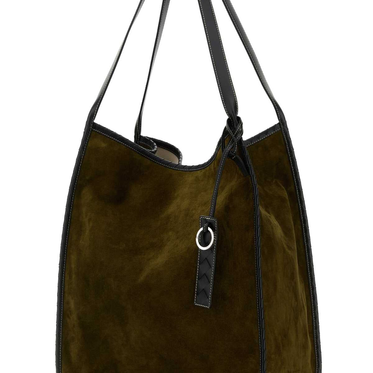 Bottega Veneta premium shoulder bags detail and craftsmanship close-up