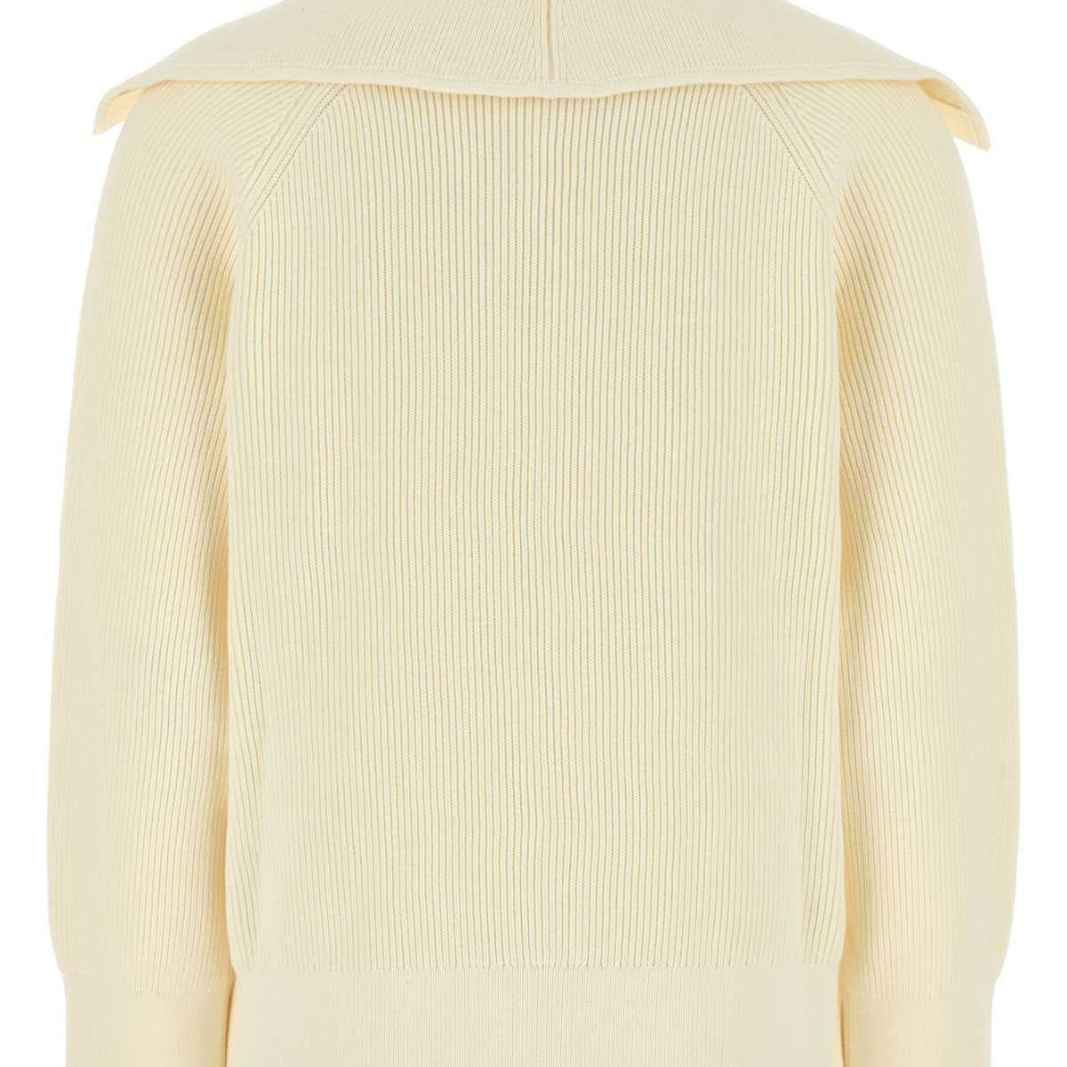 Bottega Veneta premium sweaters & pullovers detail and craftsmanship close-up
