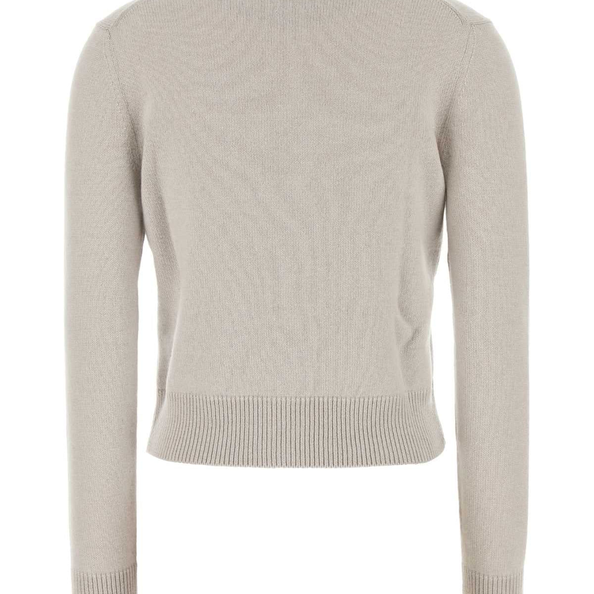 Fendi premium sweaters & pullovers detail and craftsmanship close-up