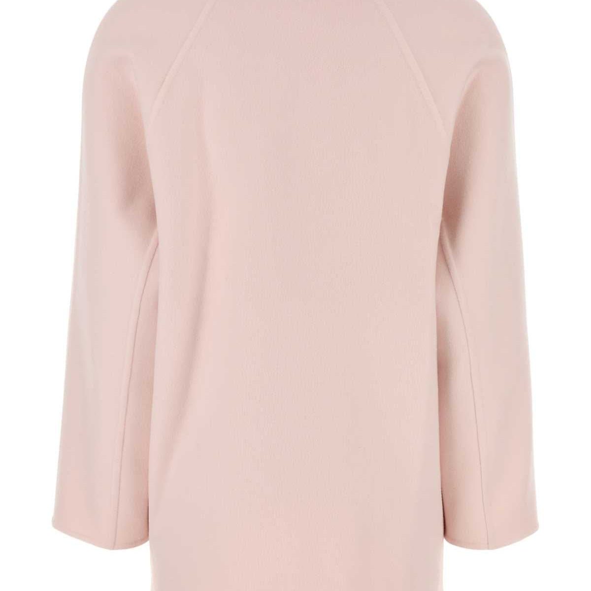 Bottega Veneta premium sweaters & pullovers detail and craftsmanship close-up