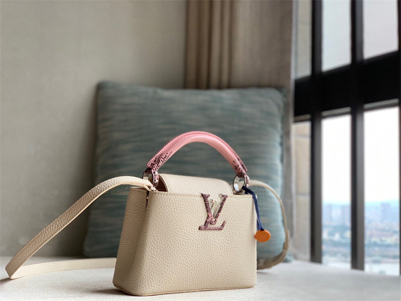  Polished satchel carried on shoulder 10