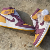 Nike Men's & Women's Iconic Street Trainers — Style 215 interior view