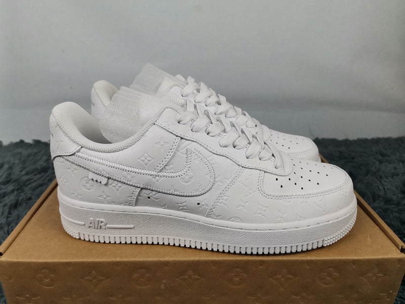 Nike Fashion sneakers in soft grey bold athletic profile front view