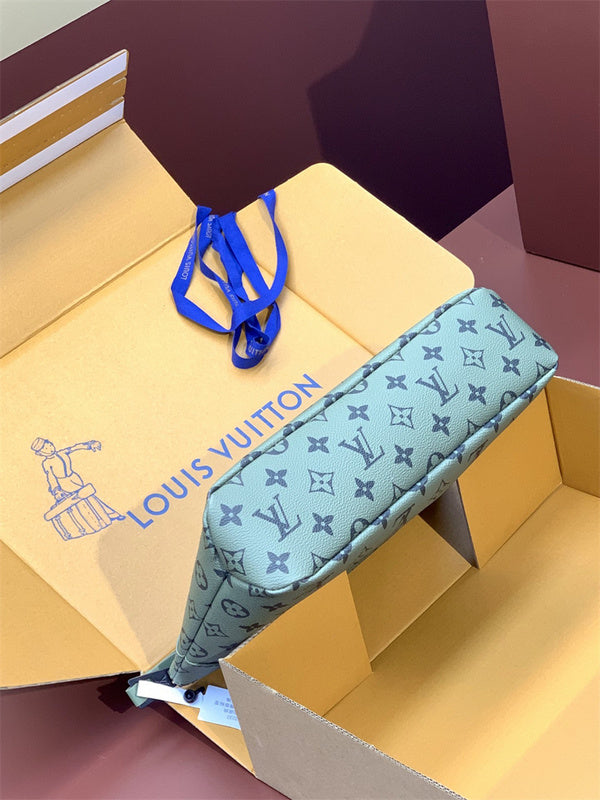  Modern handbag front view 7