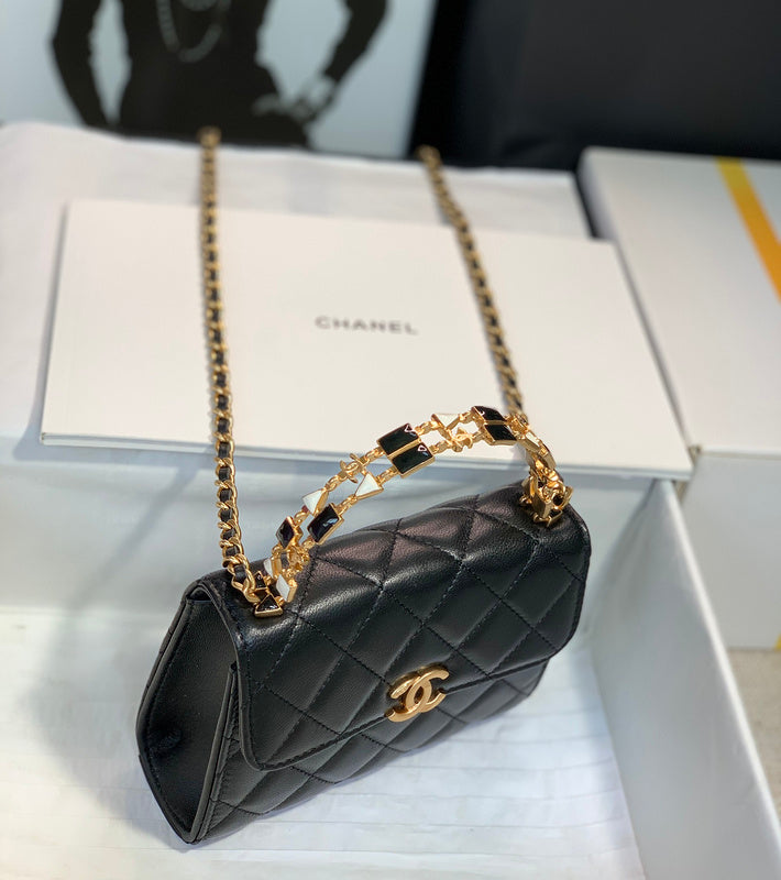  handbag, compact everyday style, image 4