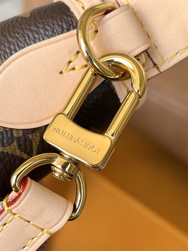  modern carryall bag styled with outfit