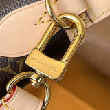  modern carryall bag styled with outfit