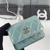 Zivas Charm Modern Edge Luxury Handbag (Versatile Style Statement) – Lifestyle Shot
