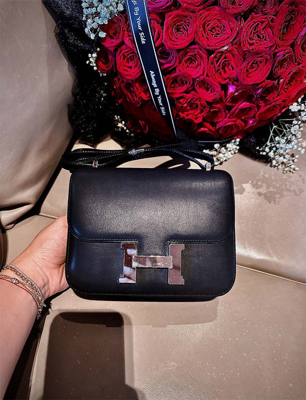  sophisticated handbag detail view showing craftsmanship 8