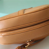  Classic crossbody bag carried on shoulder