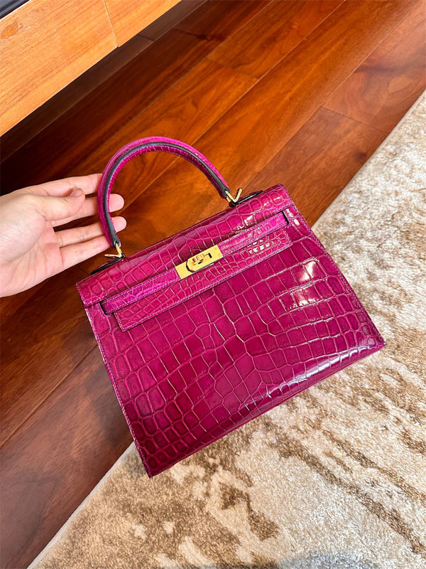 Everyday structured bag carried on shoulder 28