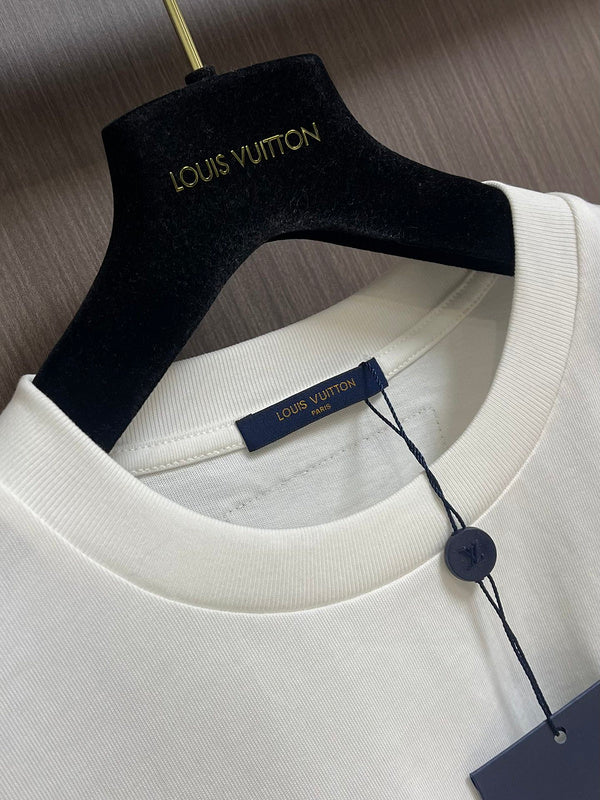 Front view of Louis Vuitton cotton t-shirt with logo-detail design