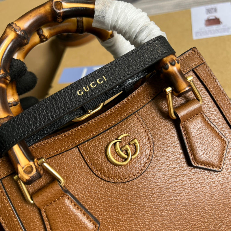 Handle and strap detail of everyday-luxe chic women's handbag – women's everyday handbag