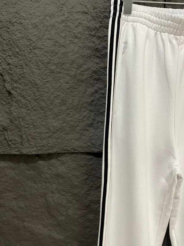 Front view of Balenciaga luxury piece style No.352