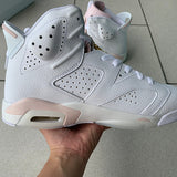 Nike Men's & Women's Luxury Low-Top Trainers — Style 177 front view