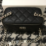  women's handbag, versatile design, view 2