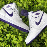 Nike Men's & Women's Premium Casual Sneakers — Style 160 hardware detail