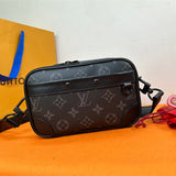  structured bag interior and compartment view