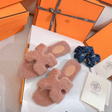 Hermes shoes Style 289 - full pair display