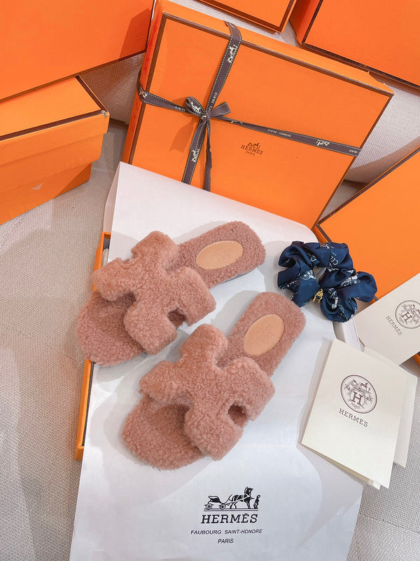 Hermès Camel Low-Top Sneakers - Studio Shot