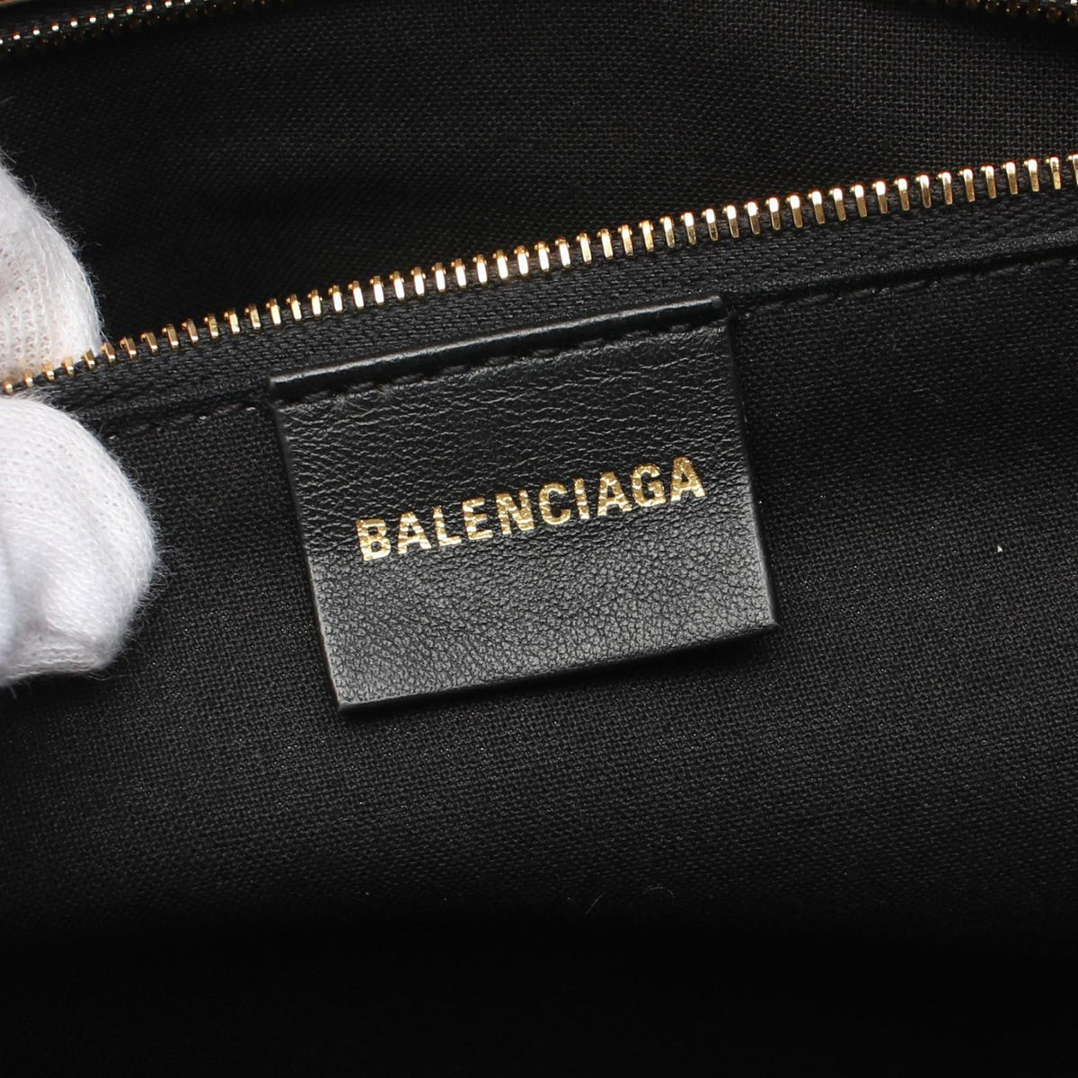 Crisvelix2 elegant leather Luxury Bag interior detail