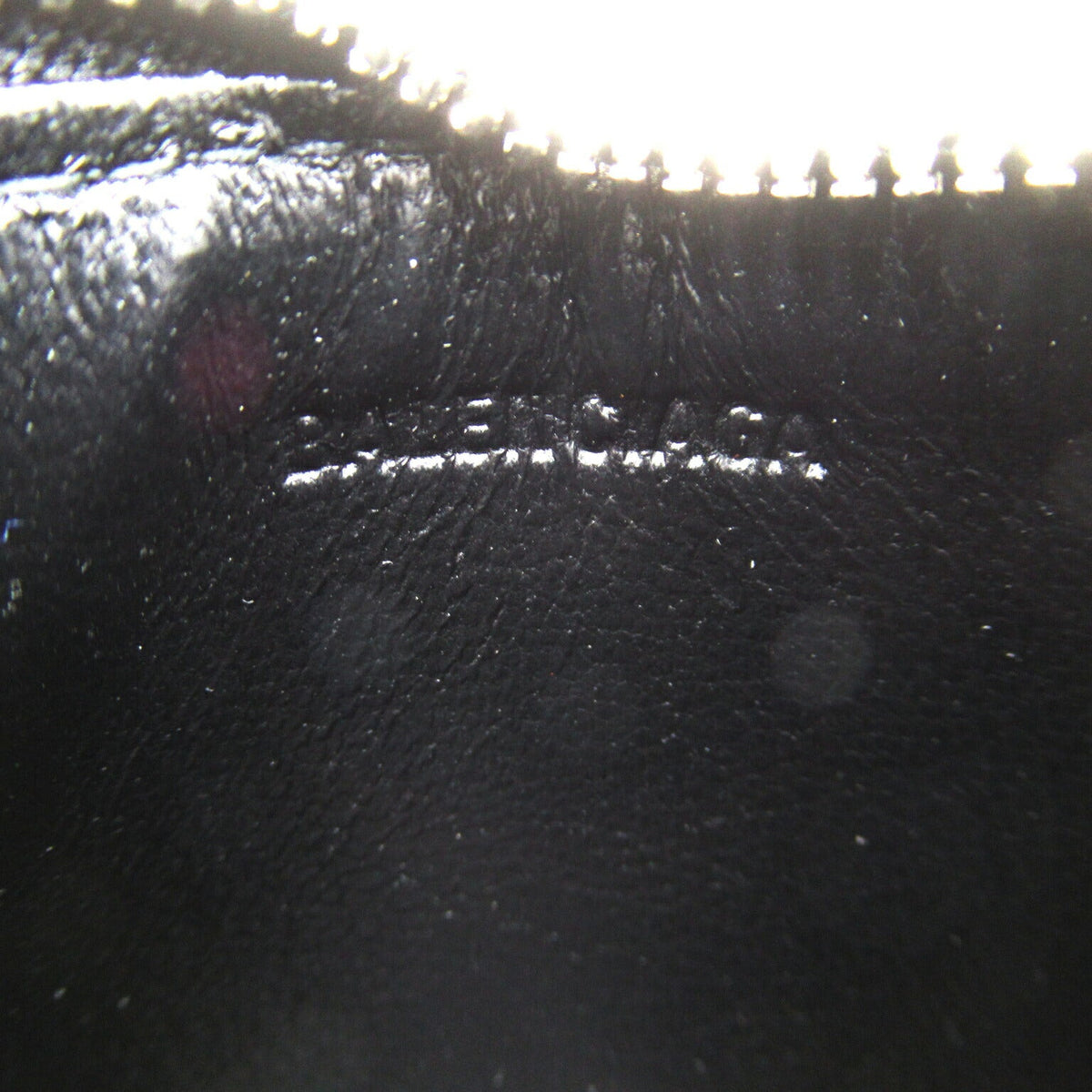 Auremontis2 elegant leather Luxury Item angled view