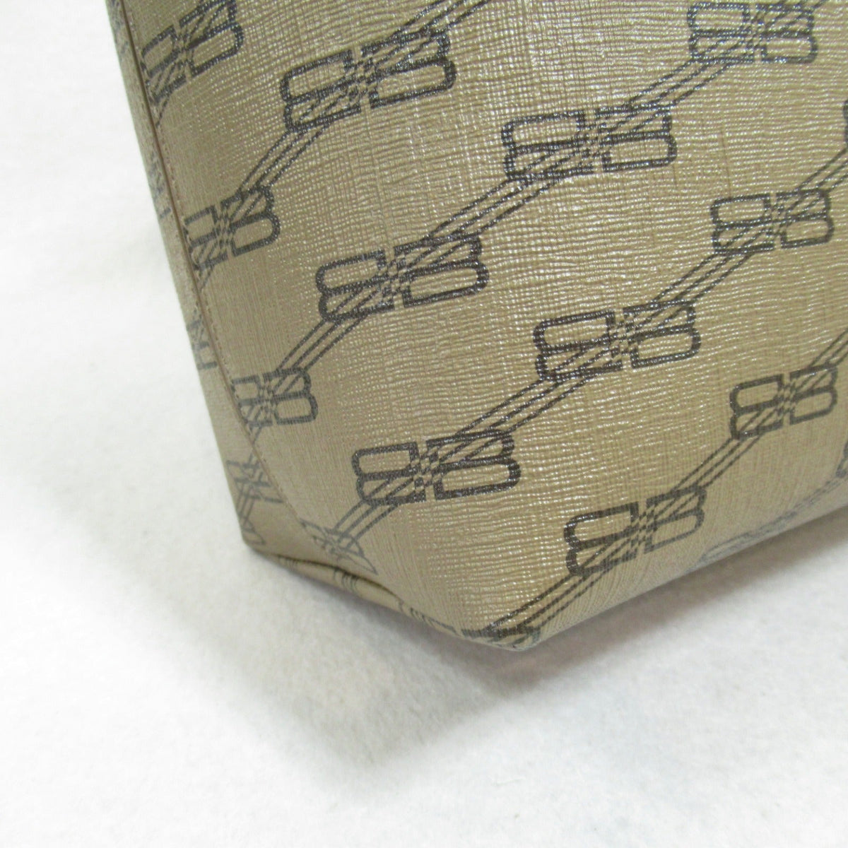 Solvontix elegant leather Luxury Bag top view