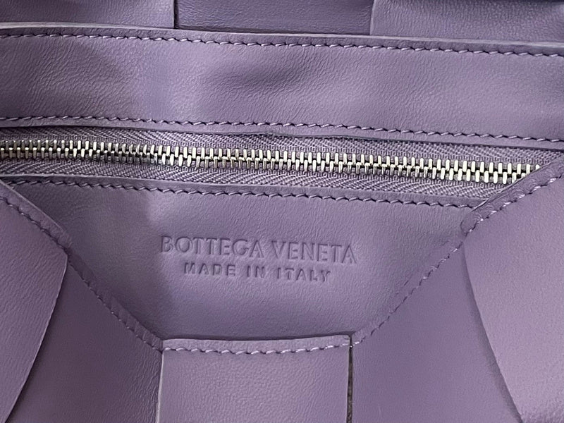 Chic Faux Leather Handbag - Signature Hardware Accents | Women's Statement Accessory #1622 - close-up detail shot (image 3) of designer-inspired handbag
